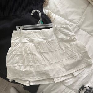 lululemon Women's Pace Rival Mid-Rise Skirt